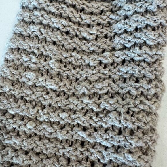 Women's Cable Knit Sweater - Beige - Picture 7 of 7